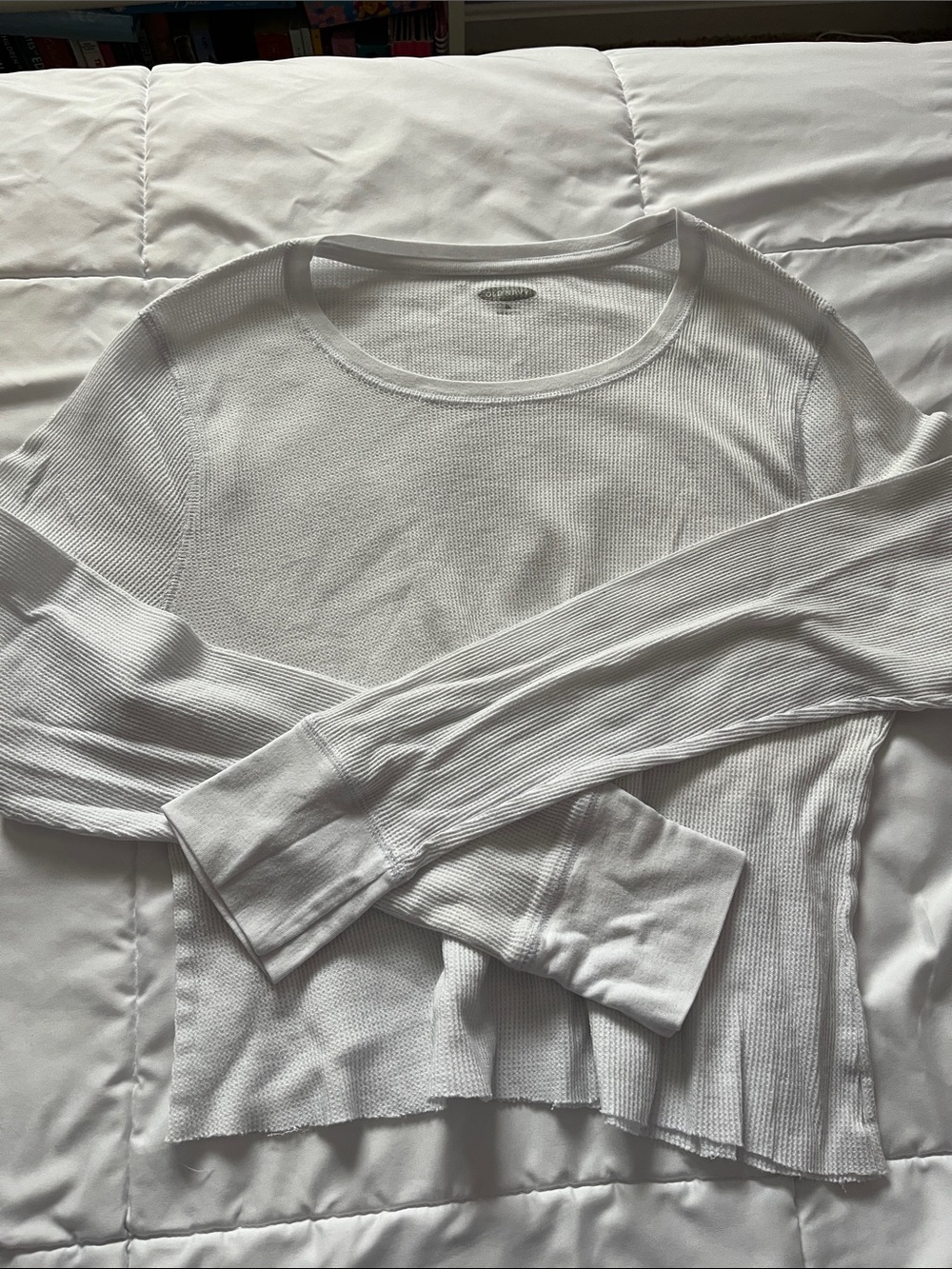 White Basic Shirt | XL | Old Navy